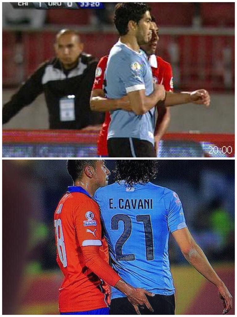 MartinCharquero's tweet photo. Jara, el reincidente. De tocar los testiculos de Suarez a la ordinariez de hoy a Cavani. http://t.co/oB2n7d4HrU