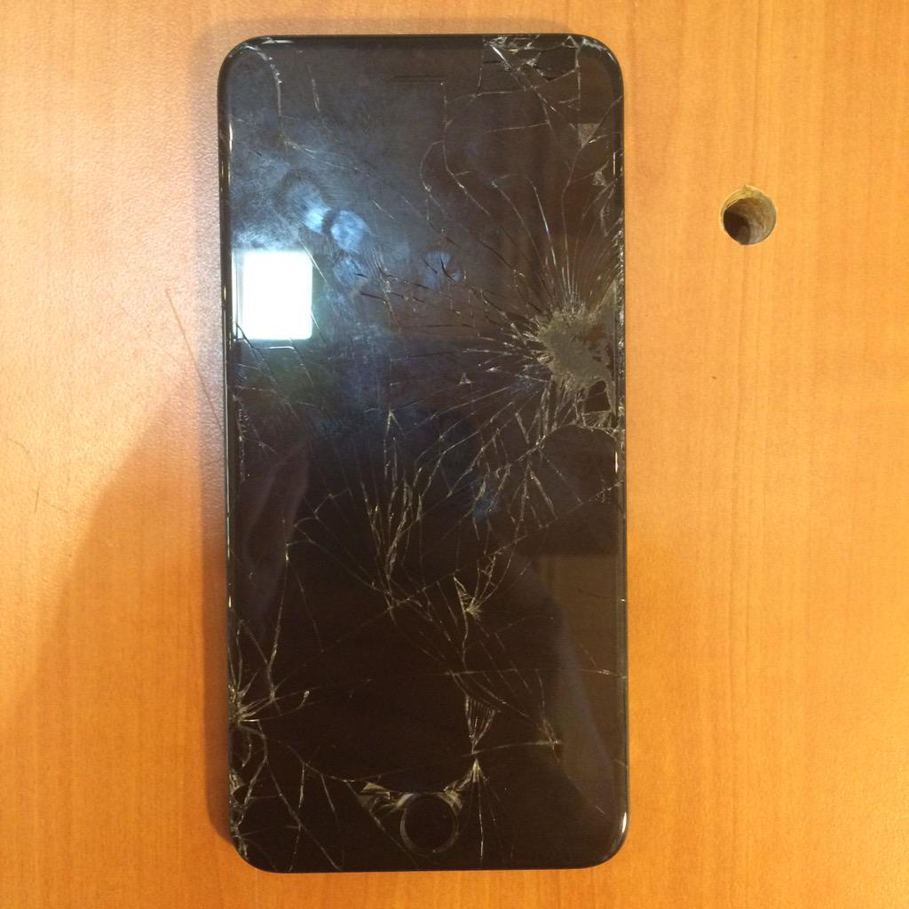 CrackNShip's tweet image. Yes we can fix it!!  cracknship.com #brokeniphone #iphone6plus #brokenscreen #brokenphone #iphone