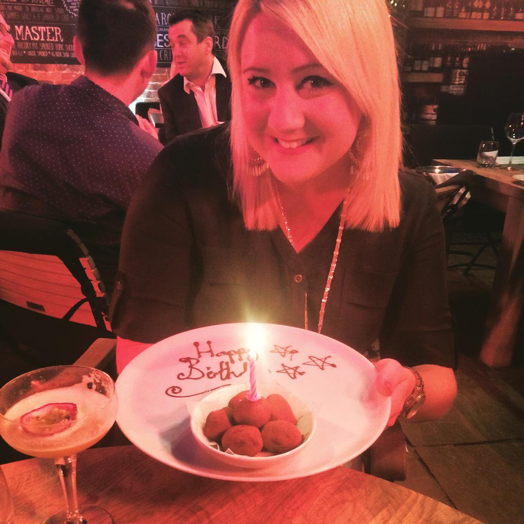 Lucysaxo's tweet photo. Lovely meal at @RBG_TunbridgeW 🎂🎈🎉🎊 @RowenaStanyer @ableek http://t.co/k0dvCThrVY
