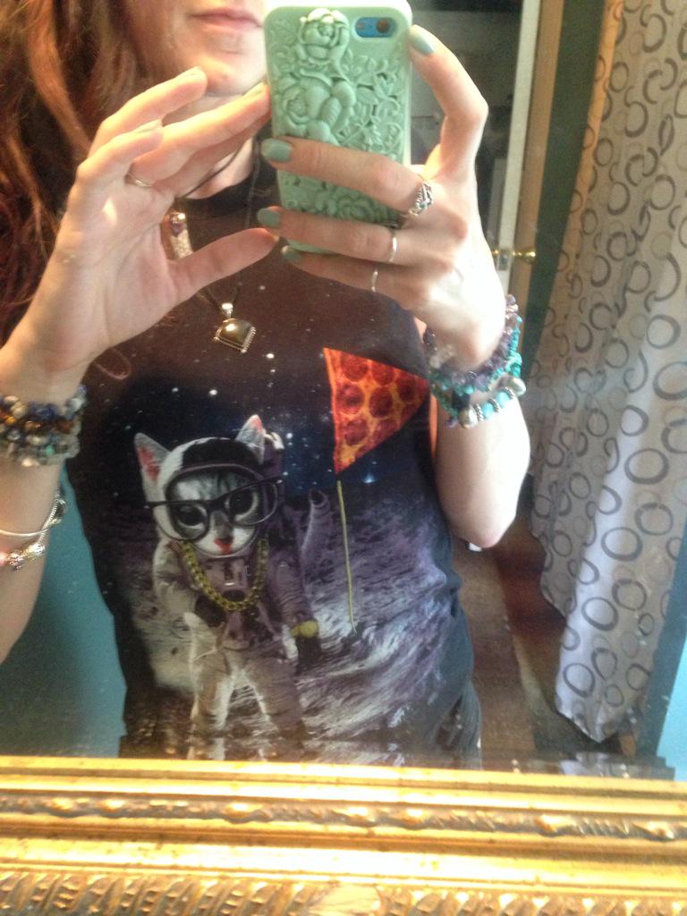LoganNhamilton's tweet photo. friends who buy&amp;send you space exploring moon landing pizza cat shirts are friends for life. Love my bruv @bruhstep http://t.co/adlo0wYZFD