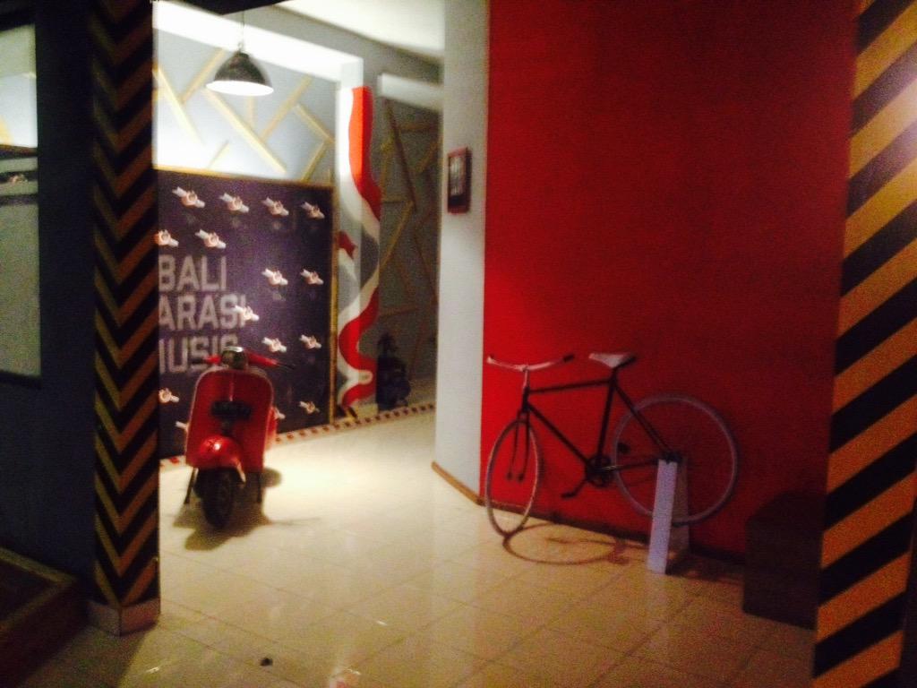 Official store ACM tweet media