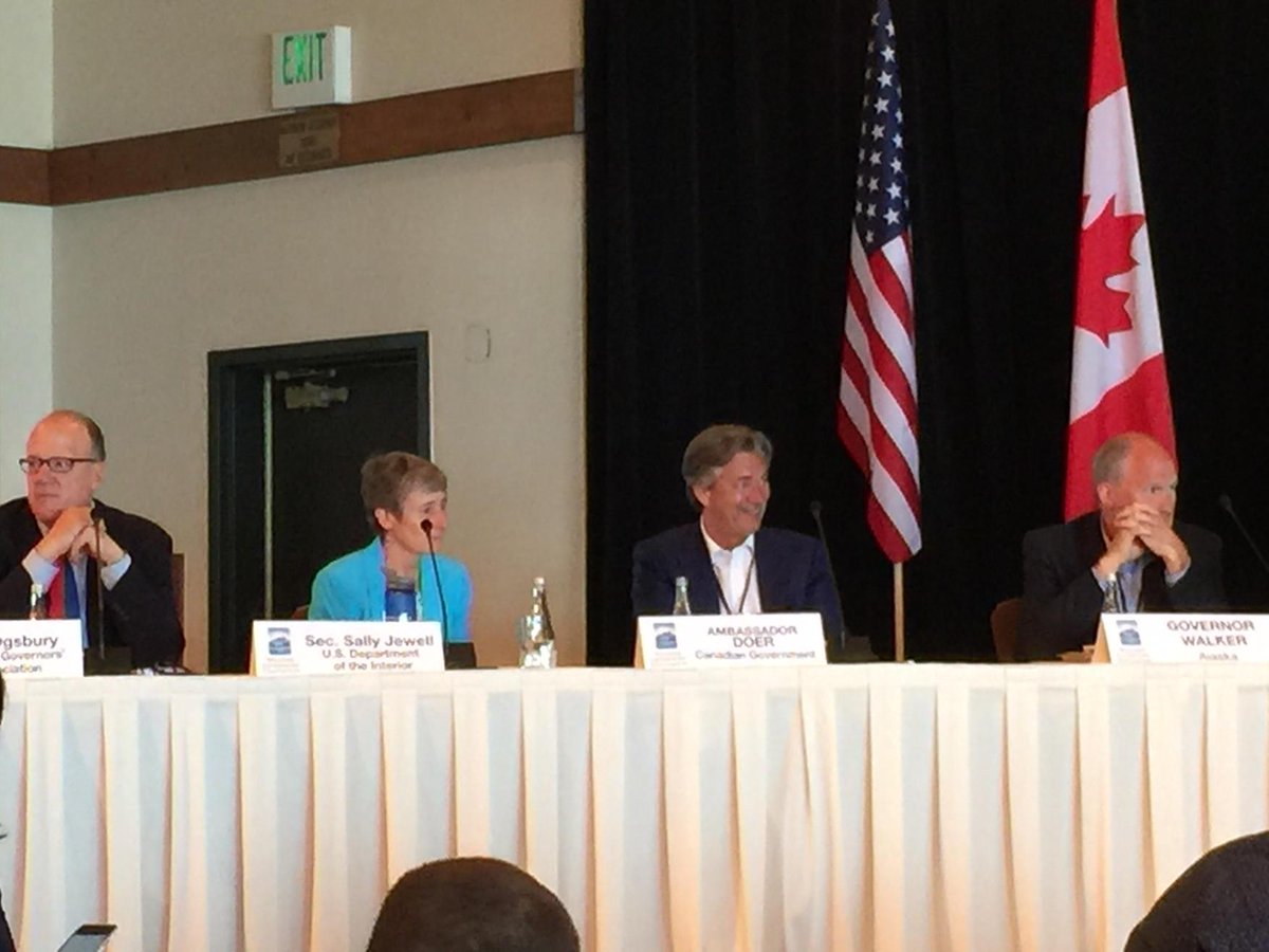 JustCurrie's tweet photo. U.S. Sec. of Int. Sally Jewell and Can. Amb. Gary Doer. @westgov @CanCGSF @SecretaryJewell @CanEmbUSA #AmbDoer http://t.co/HreGxcrh1p