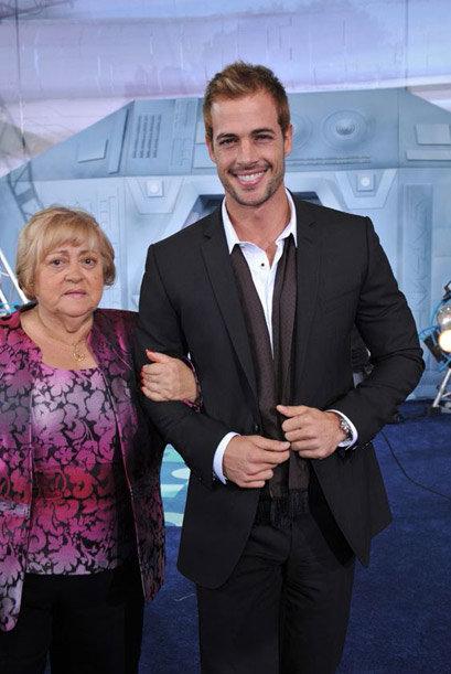 WLW_ITALIA's tweet photo. William Levy @willylevy29 estara en @PremiosJuventud
Recordando sus participaciones en el show #ano2010 http://t.co/aoR15Ec5ei