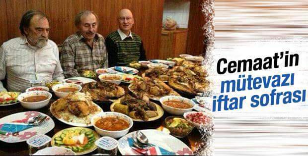 #YeisYokReisVar 
İnsanlıktan nasibini almamış, doğan ve cemaat medyası zehir olsun size   ÜLKEMde yedikleriniz.