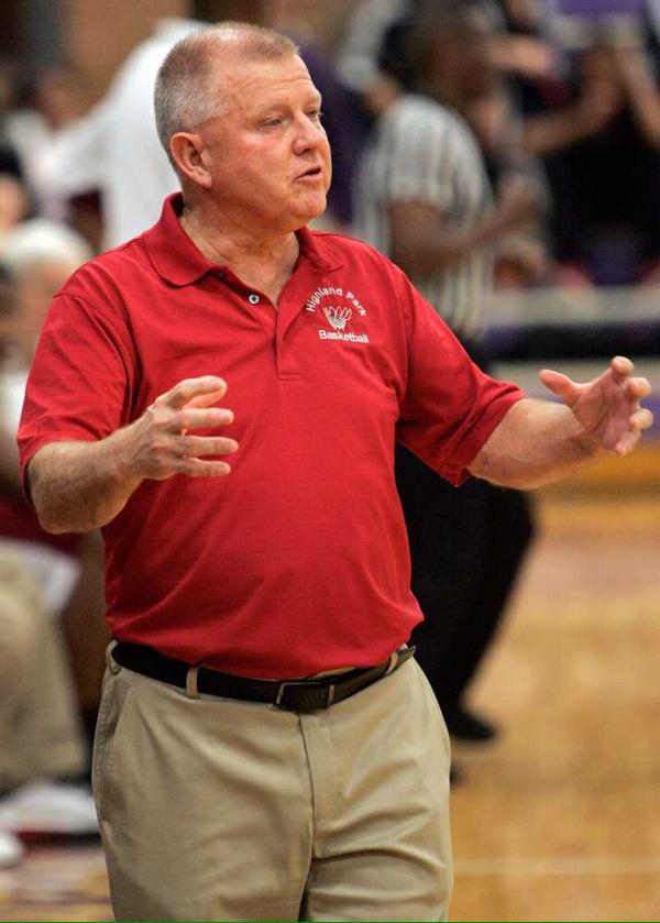 ShawneeHeightsHoops (@heightshoops) on Twitter photo Big thank u 2 coaching legend Ken Darting 4 comin 2 our workout 2day & givin our guys words of wisdom! <a href="/kerrydarting/">dartingbasketball</a> Big thank u 2 coaching legend Ken Darting 4 comin 2 our workout 2day & givin our guys words of wisdom! <a href="/kerrydarting/">dartingbasketball</a>