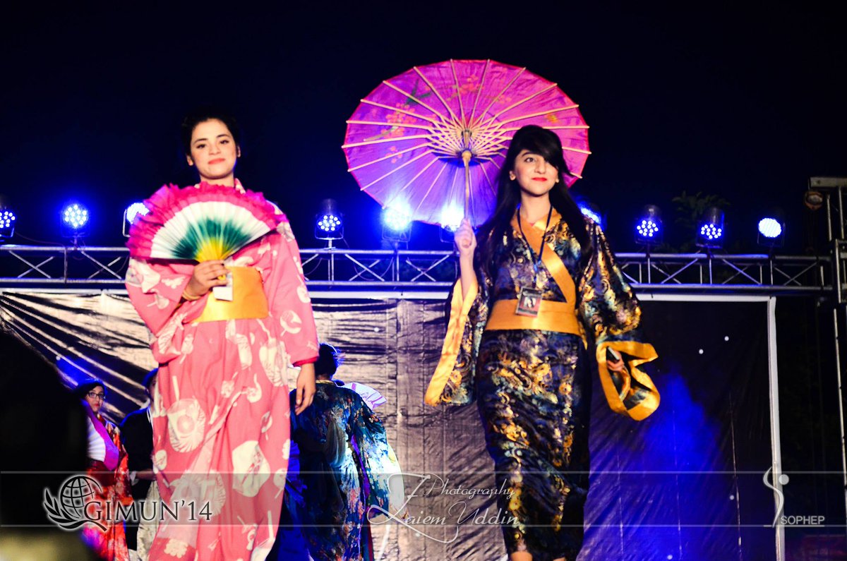 msultan_network's tweet image. A glimpse of the cultural cabaret GIMUN '14