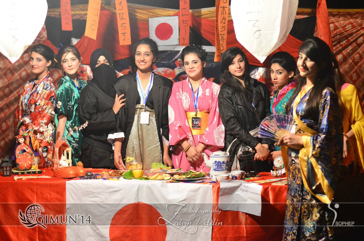 msultan_network's tweet image. A glimpse of the cultural cabaret GIMUN '14
