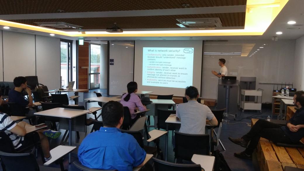 Seoul_Tech's tweet photo. SeoulTech first #KeySigningPaRtY @Dcamp_kr: keys w/ @cybercrimetech and their daily use w/ @ParanoidMail #OpenPGP http://t.co/LjVBcTvdXY