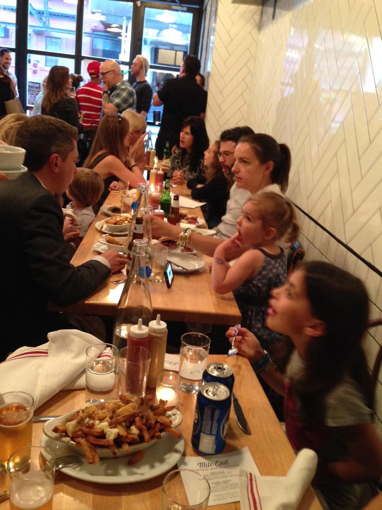 Fête nationale groupe <a href="/MBA_HECMontreal/">HEC Montréal - MBA</a> à NYC au <a href="/mileenddeli/">Mile End Delicatessen</a>