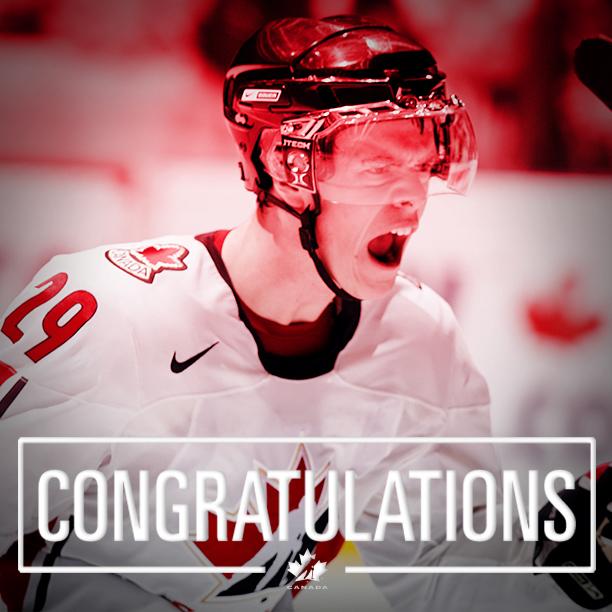 HockeyCanada's tweet photo. A born leader. Congratulations, Jonathan. #MessierAward #NHLAwards http://t.co/zWdcvmHKjQ