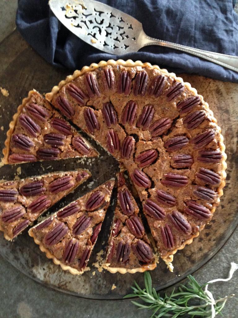 vmacmac's tweet image. Fall in the summer .. Does taste good out of season. #great food # pecans