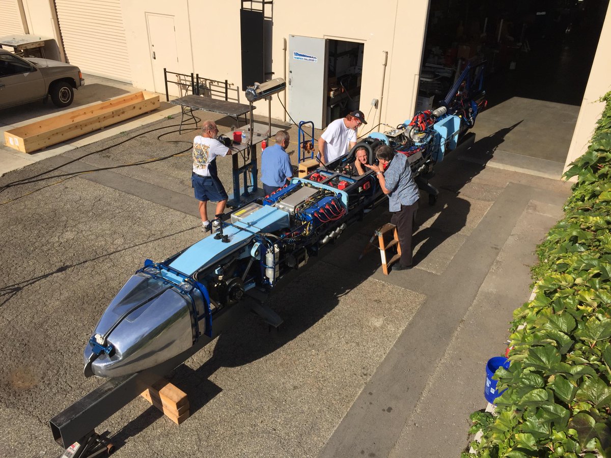 thompsonlsr's tweet photo. Prepping for engine test. #thompsonlsr http://t.co/WseLF0EdoQ