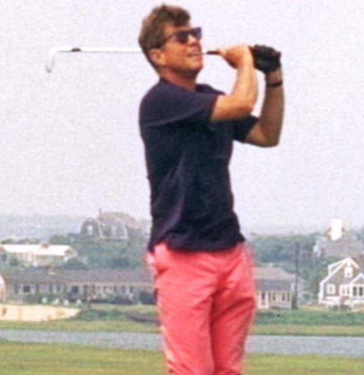 SigmaBetaRho1's tweet photo. JFK 🇺🇸 http://t.co/dJiIEnISp6