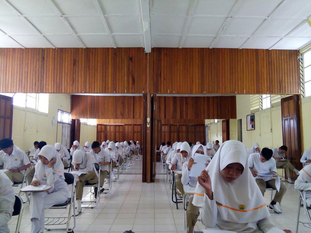 Body_Minimalis's tweet image. 5 menit Pertama masih tentram setelah itu gai nangka bisa kalah 😠 @JihanSafira496 @DunggioAnisa 
#midtest kep.jiwa