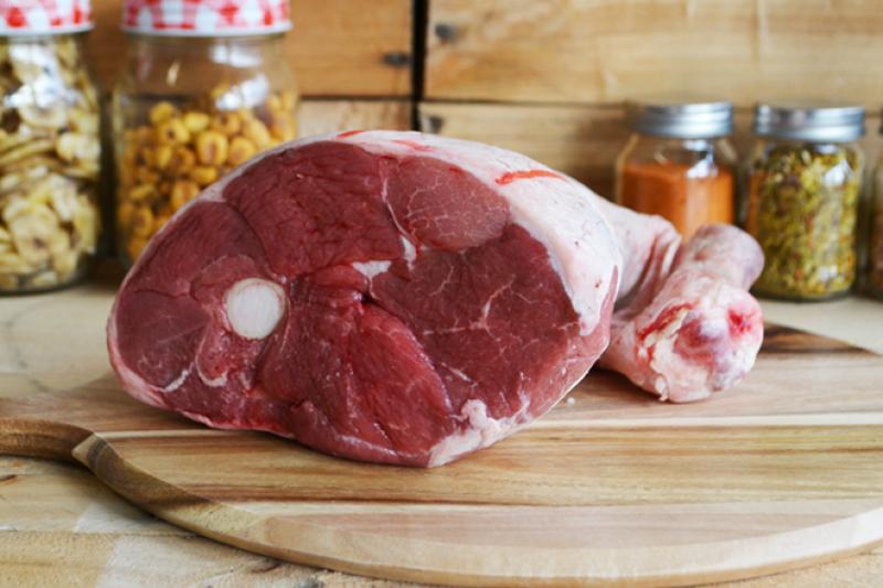 dandenongmarket's tweet photo. Our tips on the best meat cuts for roast perfection: http://t.co/ZGIglCbgMB #roastcollection Ping @Melbfoodandwine http://t.co/Q3LmlvfuId