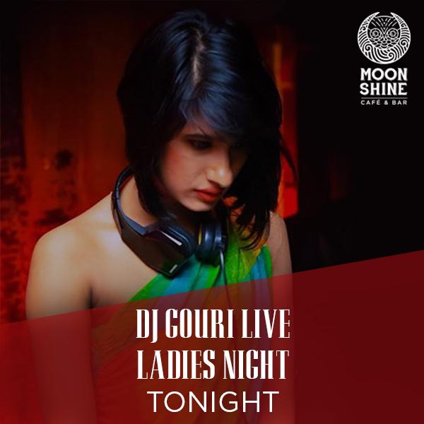 BarMoonshine's tweet photo. Non-stop dancing and cocktails tonight! #LadiesNight #moonshinehkv #hauzkhas #delhi http://t.co/nAv0mGLlQf