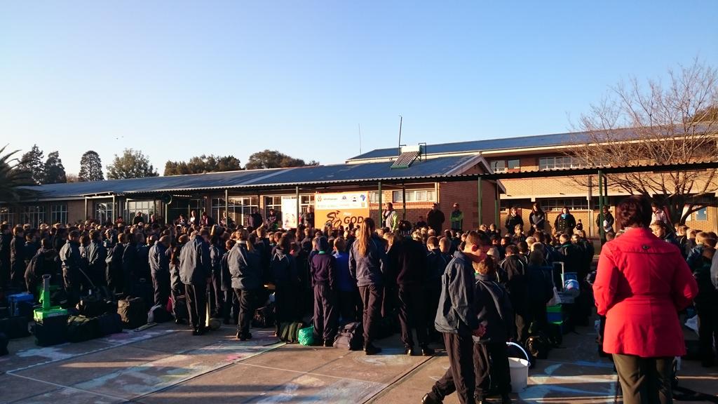GSkole's tweet photo. Laerskool Du Preez van Wyk dankie vir die ontvangs! @afriforum @afriforumjeug http://t.co/E95g7FTev5