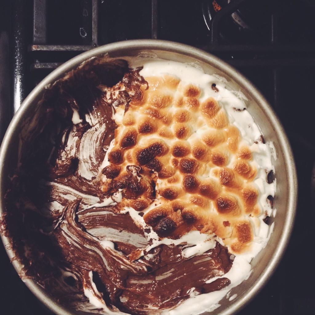 sta_awhile's tweet photo. Totally drool worthy way to end a summer day #summertime #foodie http://t.co/Ck6tGfOr9Y