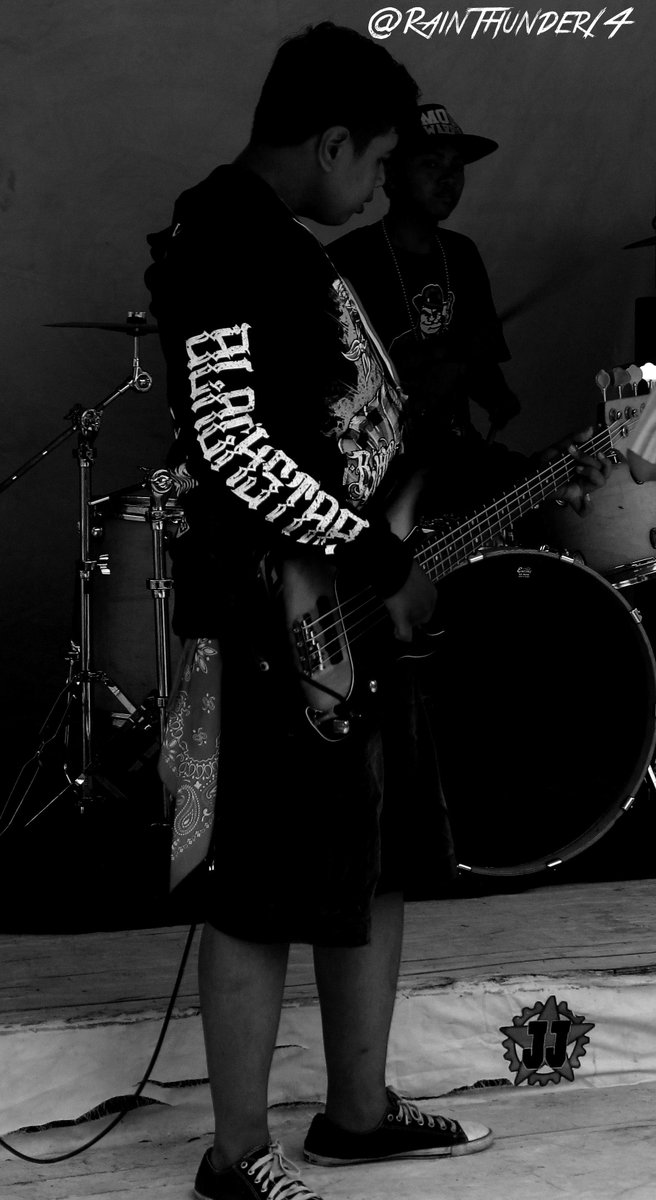 happy born fuckin day for our bassist <a href="/RAnggara351/">Rachmat Anggara</a> semoga makin solid dan semakain cadas dalam berkarya. #RTHCpride