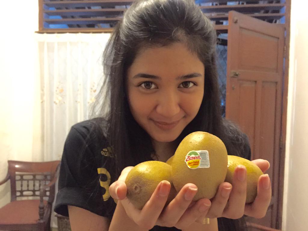 Don't miss breakfast! Grab the nutrient packed SunGold Kiwifruit from Zespri! @ZespriSea #ZespriID #AwaliDenganKiwi