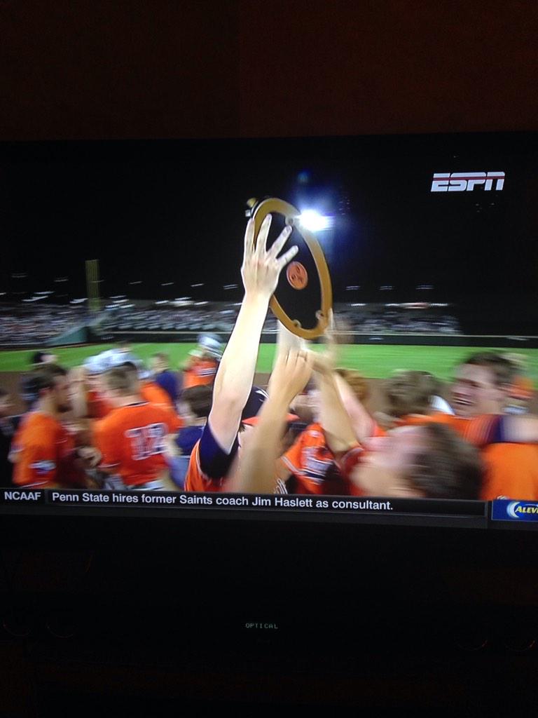 What a crazy run for <a href="/UVABaseball/">Virginia Baseball</a> HOOS WIN!!!!!!!!! 🚨🚨🚨 CWS CHAMPS!!!