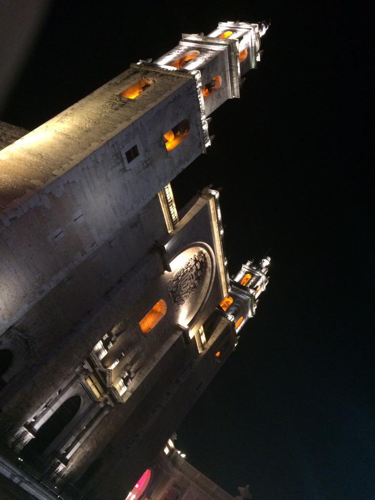 Jorg3U's tweet photo. La primera catedral en toda América latina... 😌☝🏼️
#iLoveMerida @MeridaesCultura http://t.co/nBn0rJDF4o