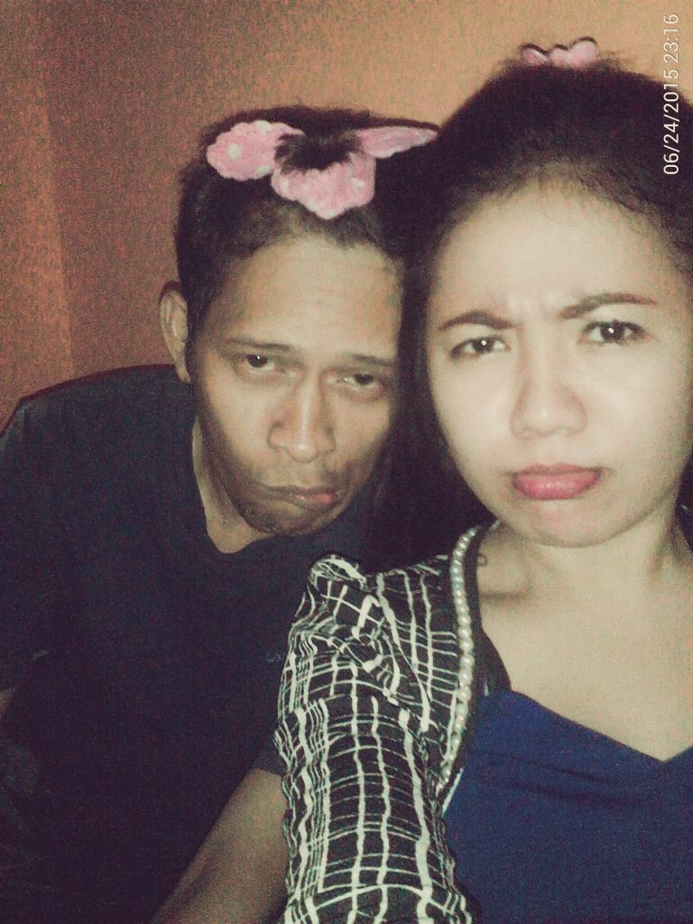 Ini dya suami gue yang seorang pilot tapi kelakuan nya kaya orang idiot 😄😱😕