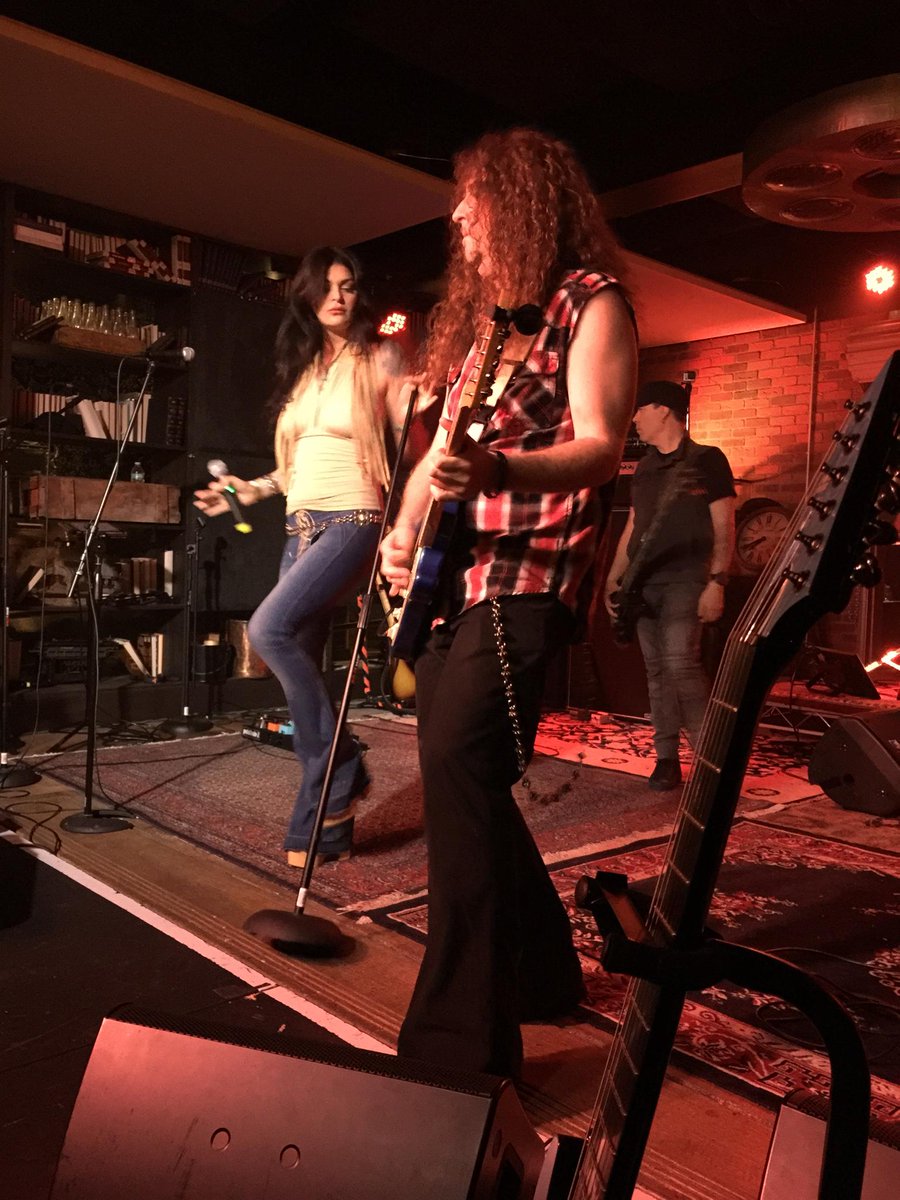 Embedded image permalink