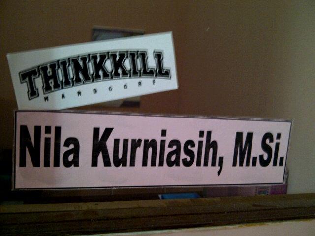 Andri_Galuh_P's tweet photo. Iki lho kelakuane mahasiswa teladan @Restwolves @BowoVOIST @THINKKILLHC haha http://t.co/GO6OWA0nnp