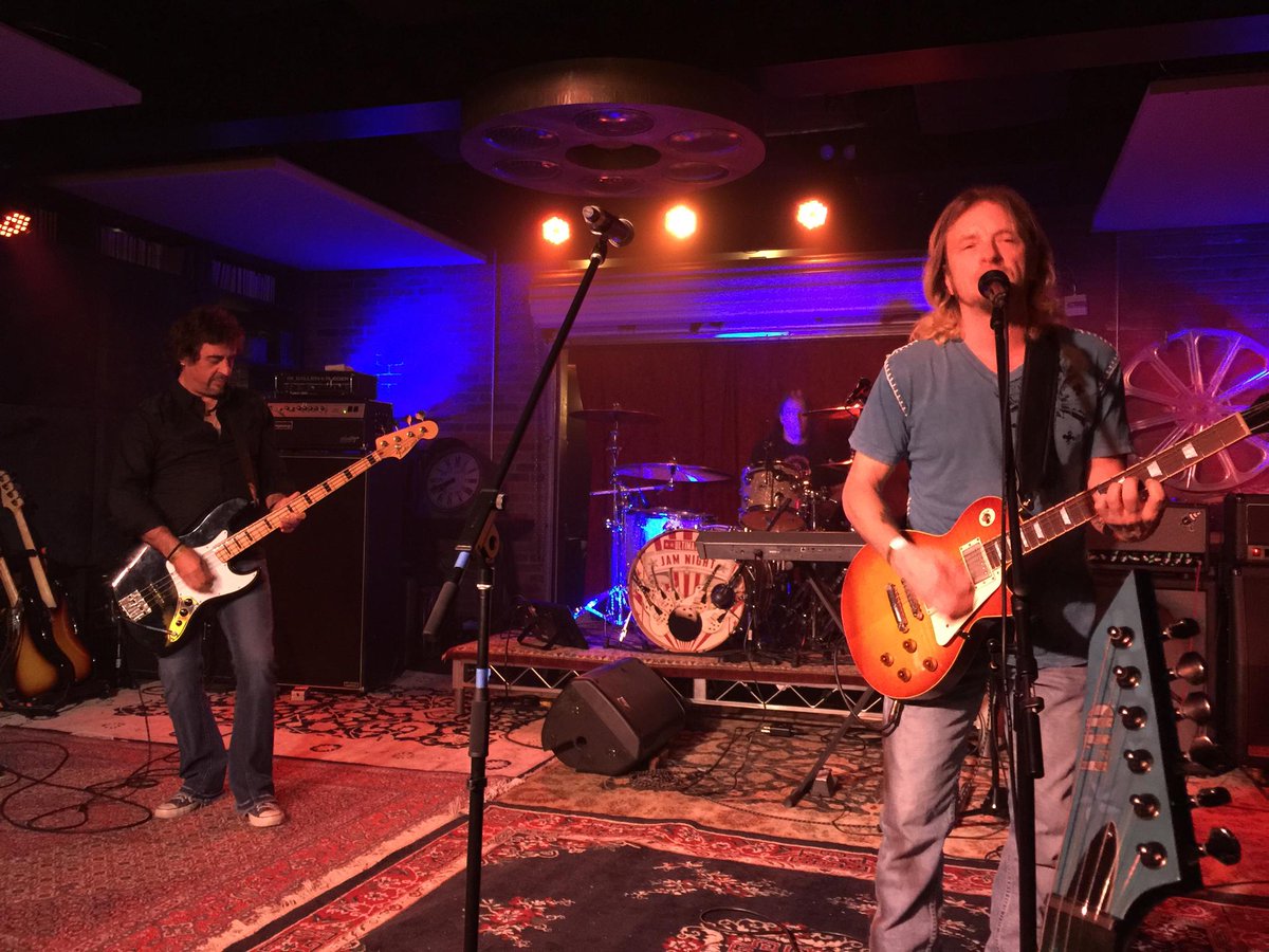 Embedded image permalink