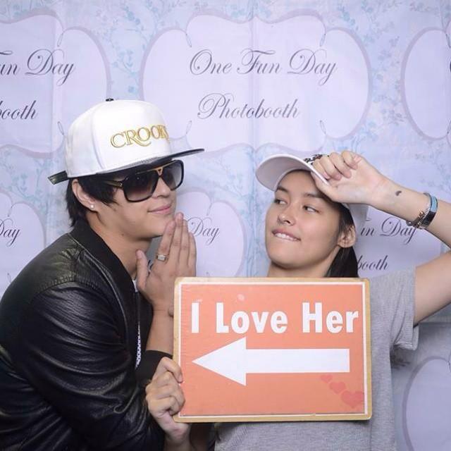 QuenitoHopia's tweet photo. They love doing a crazy selfie together. 😍😍😍💖💖 @lizasoberano @itsenriquegil http://t.co/Gzis5zLjxY