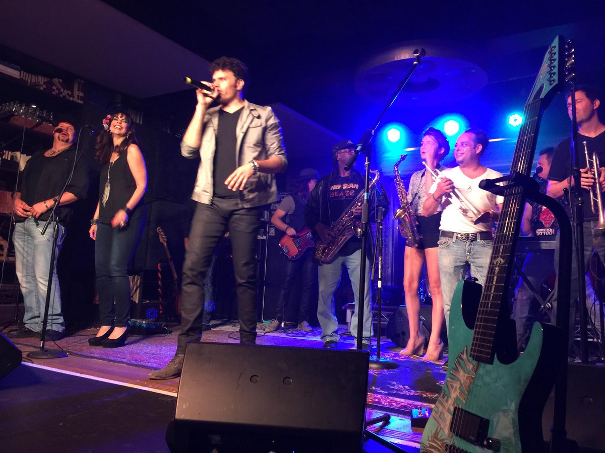 Embedded image permalink