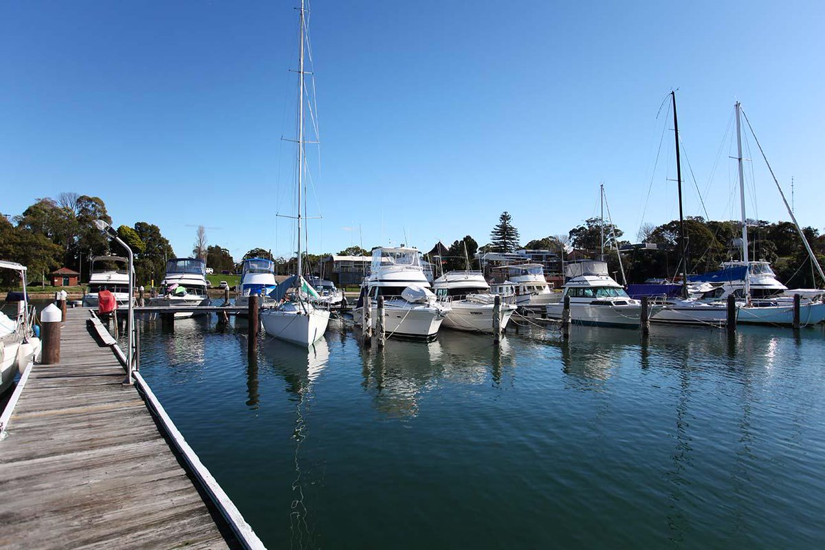 Deckeeapp's tweet photo. The Royal Motor Yacht Club Toronto has joined the Deckee network! http://t.co/5InFpLWlsd #boatingaustralia http://t.co/lvuBKReiZH