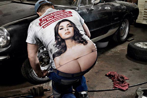 socciachepoz's tweet photo. Ma solo noi troviamo dei tecnici così che di sexy hanno quel vedo/vedo da ribrezzo? @triomedusa socciachebocce magari http://t.co/xdm3Ujdtyv