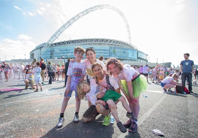 Deputy Ed <a href="/RWJoeM/">Joe Mackie</a> ditched his Garmin for family fun at Color Run <a href="/TheColorRunUK/">The Color Run UK</a> <a href="/Wembley_Park/">Wembley Parkspare</a> goo.gl/wqogfZ