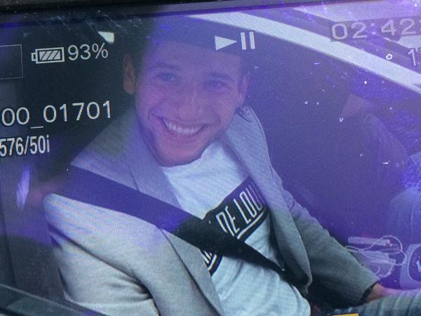 Ajax1nl's tweet photo. Een grote glimlach op het gezicht van @Dijksmitchell. De Ajacied is terug! Foto @javans73. #Ajax http://t.co/hKRSWSzDA7