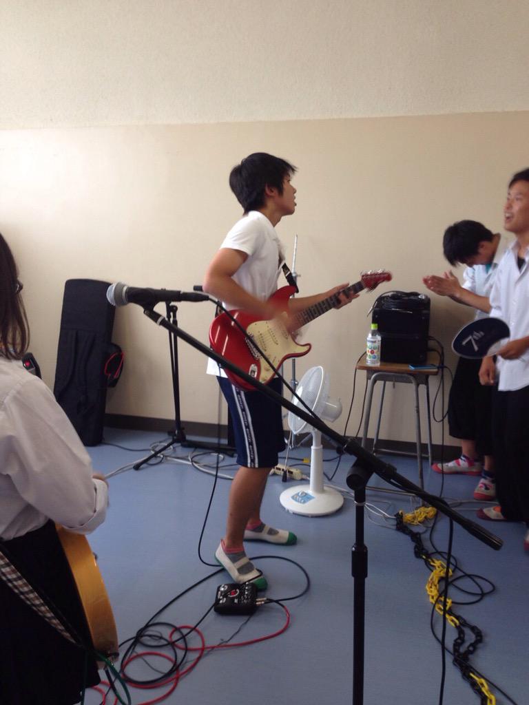 UNKNOWN_sens's tweet photo. 最初はまだ良かった。
最初はまだ良かったんだよ。
4枚目の時から何が外れたというか、崩れた音がしたんだ。

ごう http://t.co/iouSbbTfs4