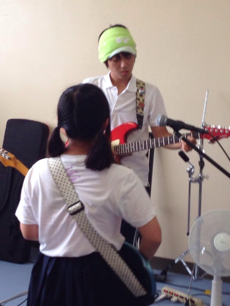 UNKNOWN_sens's tweet photo. 最初はまだ良かった。
最初はまだ良かったんだよ。
4枚目の時から何が外れたというか、崩れた音がしたんだ。

ごう http://t.co/iouSbbTfs4