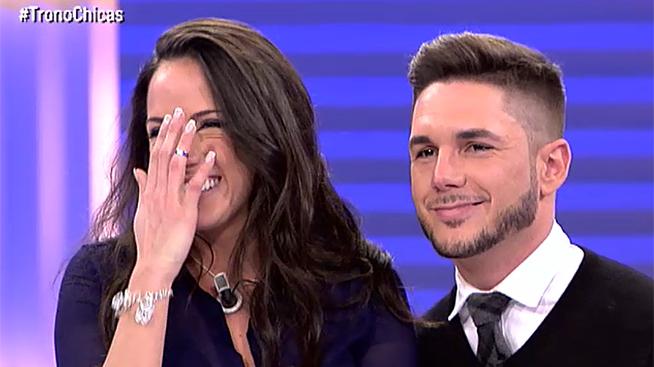 TokenersEN's tweet photo. Lo de Samira y Jonatan... 
#TronoChicas #myhyv

  RT Trono para Adrián!!!
FAV Los dos tienen la culpa http://t.co/Sp6HBNyVSO