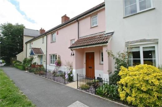 RodgersEstates's tweet image. Cottage style property in sought after village. Driveway parking. #Taunton #ForSale #garden  
tinyurl.com/nnltgxe