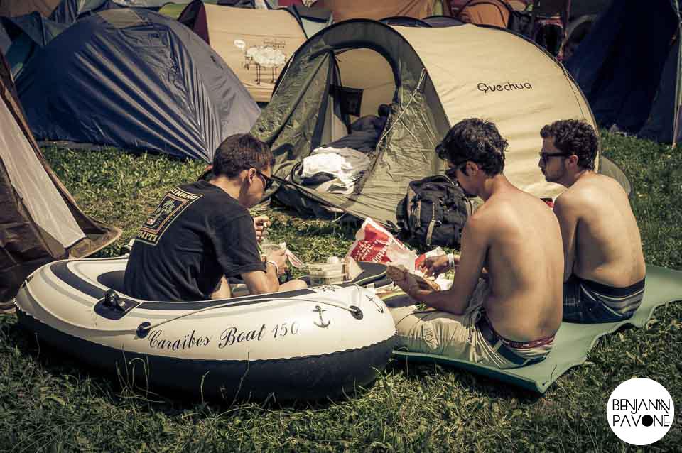 FestivalAFDS's tweet photo. N'oublie pas de prendre ta place pour le @FestivalAFDS ça approche à grands pas ! #AFDS15
http://t.co/1YOQiuzSrN http://t.co/CSWkckZZcR
