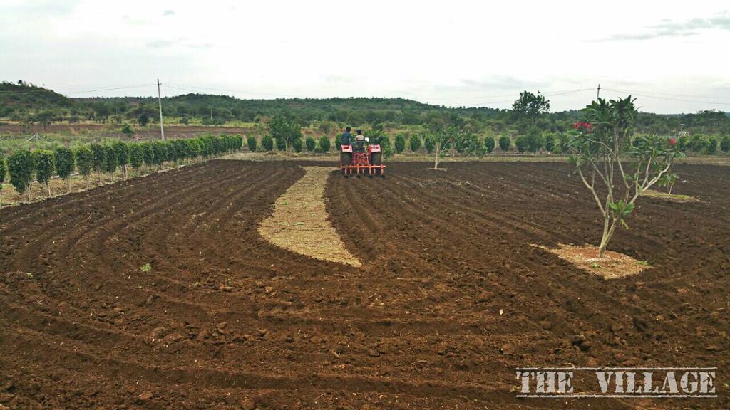 DV_TheVillage's tweet photo. Work in progress. Click of the day!
#farmhousecommunity #thevillagedevelopments #thevillage http://t.co/eELe6ZDe9J