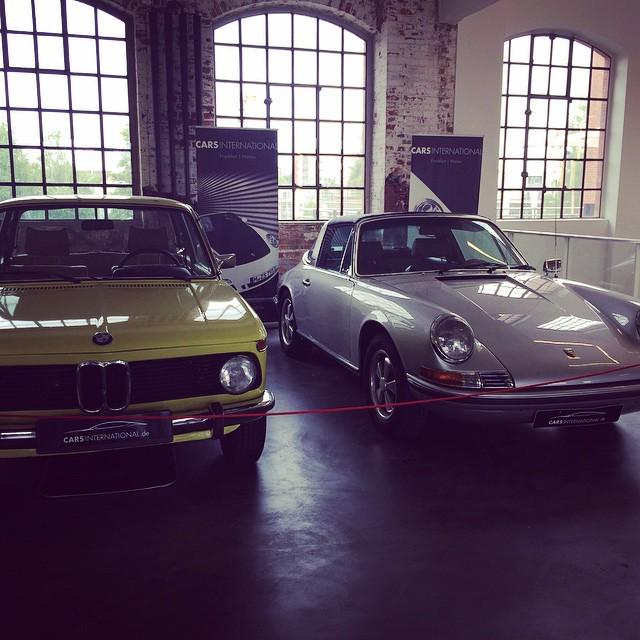 OnlyCarrera's tweet photo. #Klassikstadt #porsche911 #911 #BMW1502 #eexclusive #new #targa #Oldtimer #1502 http://t.co/XvJNRxXrEH