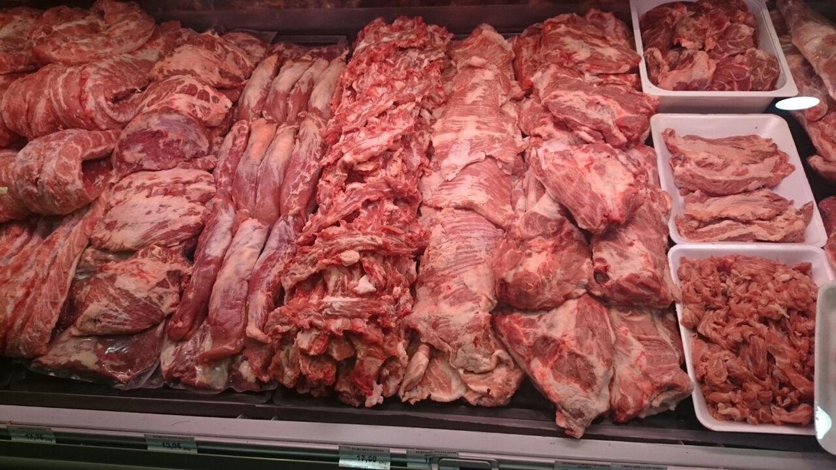 vbcarnicas's tweet photo. Consigue UN KILO DE COSTILLA IBÉRICA FRESCA realizando una compra mínima de 5€, solamente por seguirnos. http://t.co/T9D46WHXpv