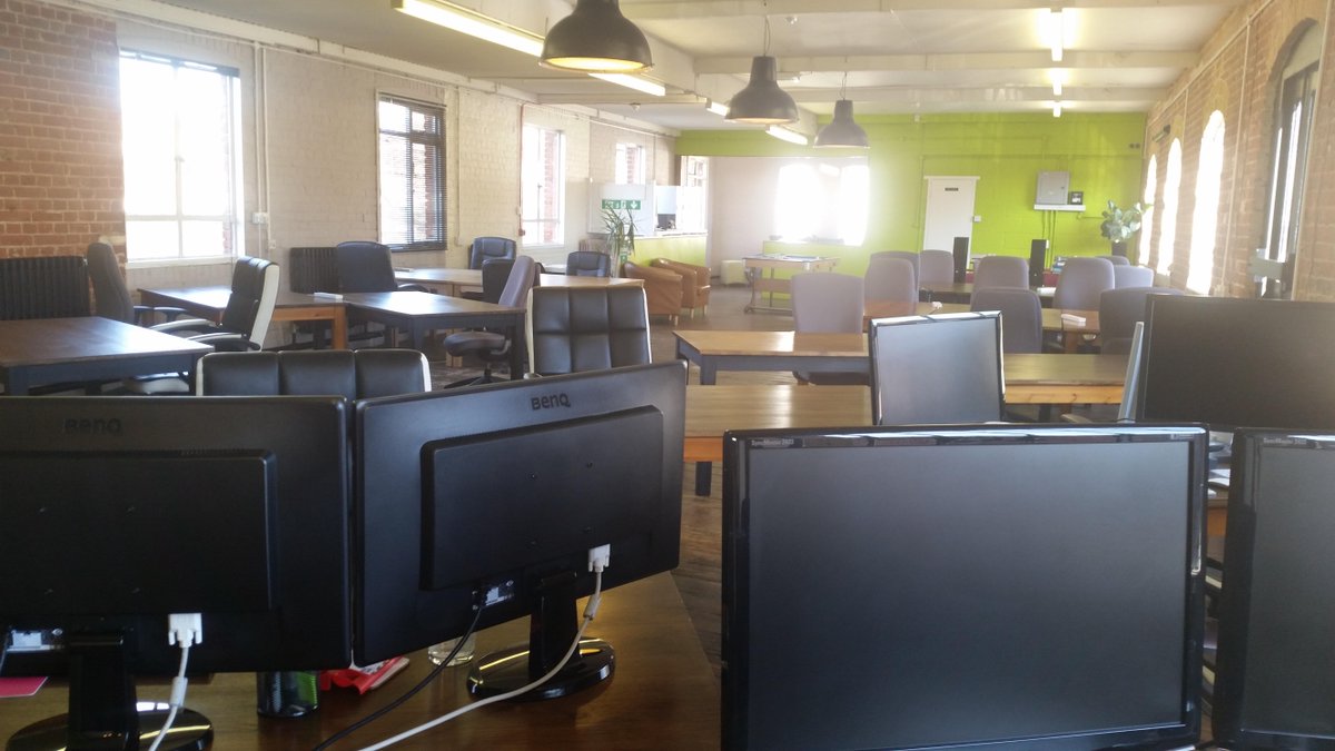 FruitworksCo's tweet image. Lovely Morning here at @FruitWorksCo... #coworking #office