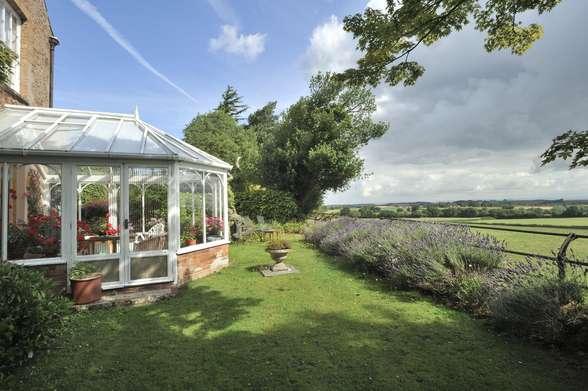 RodgersEstates's tweet image. Georgian Country House #ForSale  #Somerset about 1/2 hr from #Glastonbury  click here tinyurl.com/prwdojz