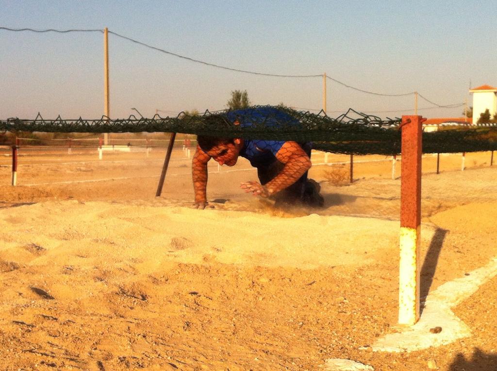 Defensagob's tweet photo. #Deportes Prueba pista de obstáculos en Campeonato Nacional Pentatlón Aeronáutico en Academia General @EjercitoAire http://t.co/2ISjcVGoXj