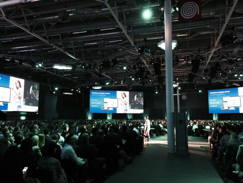 MargotReb's tweet image. #SalesforceTour Paris 2015 - Alex Dayon, Products President annonce #SalesforceAnalyticsCloud