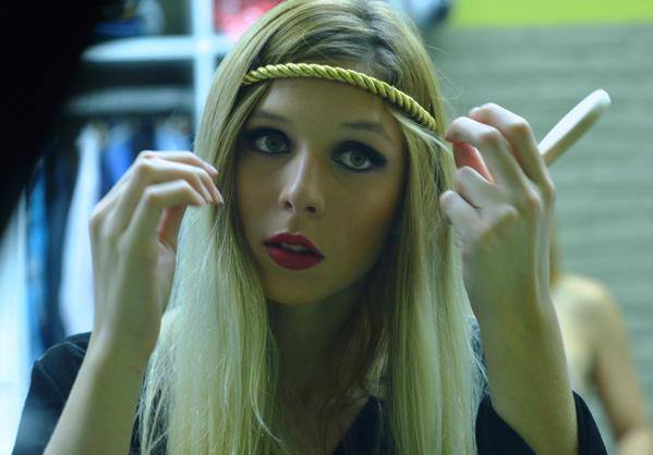 isama59929014's tweet photo. #romimalaspina a la final con fran la rubia mas linda de la casa tu gente te vanca soslamejor retwittear si la vancas http://t.co/lgzFWGewx4