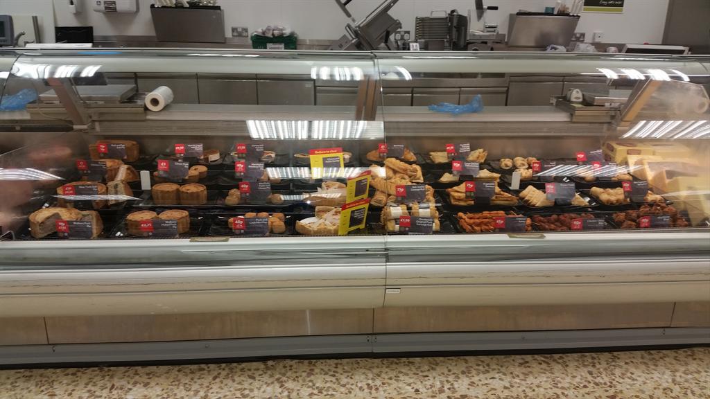 Counters <a href="/Tesco2038/">Tesco Aylesbury 2038</a> @EggletonOlly <a href="/chrisphillips27/">chris phillips</a> @steviegosboy <a href="/TJ_Hgt/">Tony Hoggett</a> <a href="/waddesdongirl/">helen waddon</a>